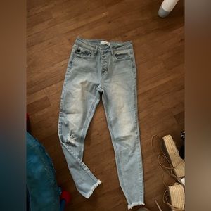 Light wash skinny jeans